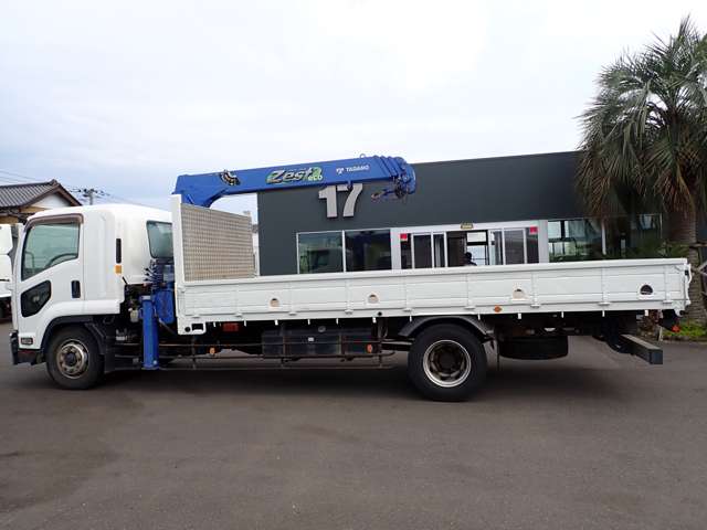Isuzu Forward 9