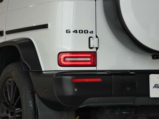 Mercedes-Benz G-Class 4