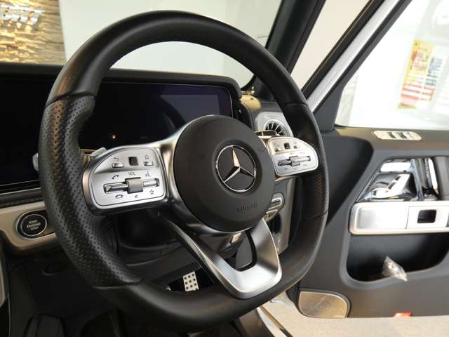 Mercedes-Benz G-Class 9