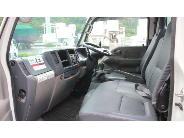 Isuzu Elf 10
