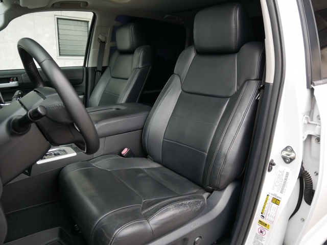 Toyota Tundra 2