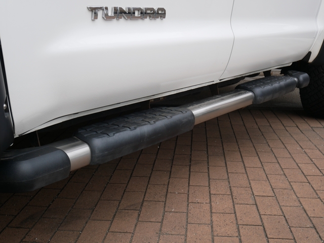 Toyota Tundra 8