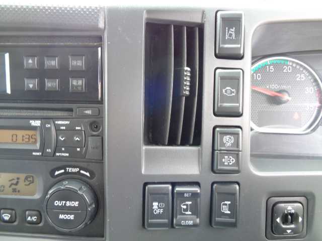 Isuzu Forward 11