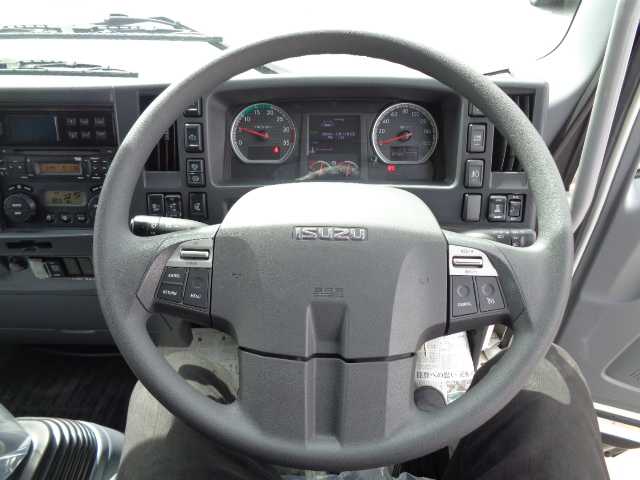 Isuzu Forward 5