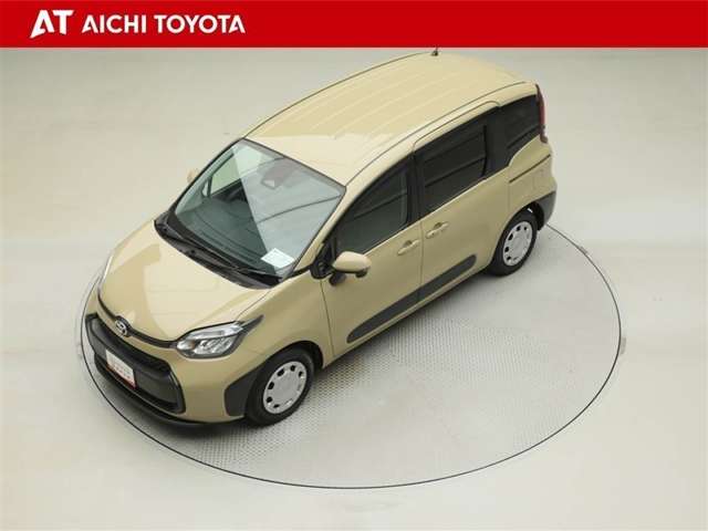 Toyota Sienta 10