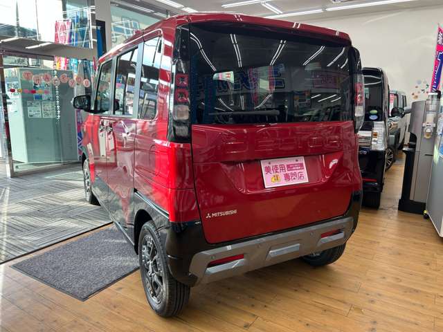 Mitsubishi Delica Mini 11