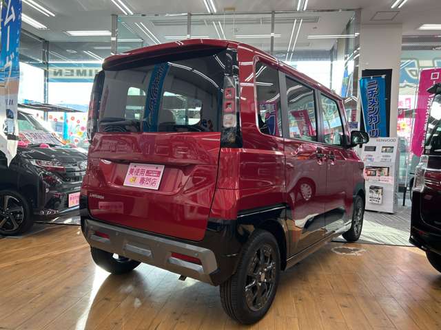 Mitsubishi Delica Mini 9