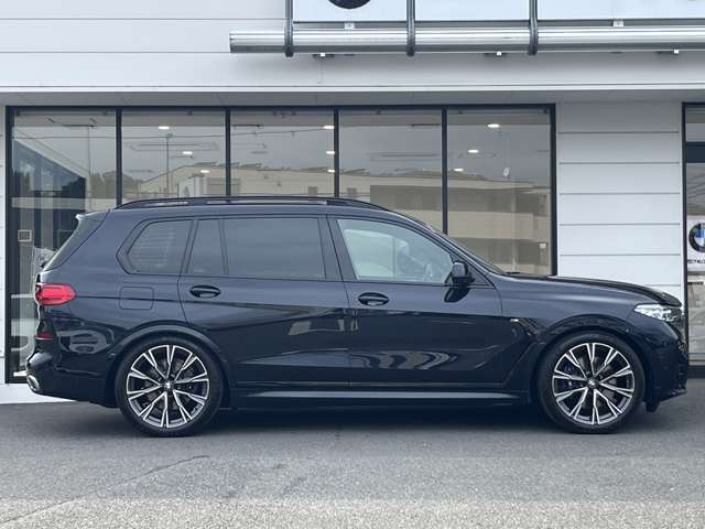 BMW X7 6