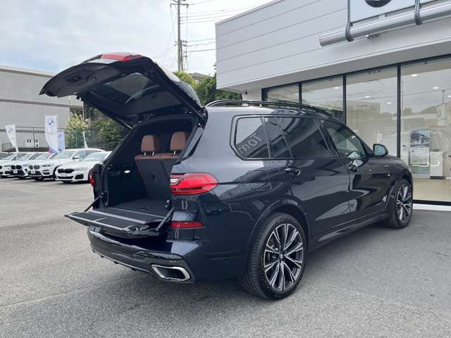 BMW X7 8