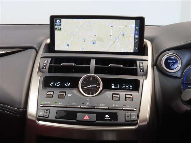 Lexus NX 7