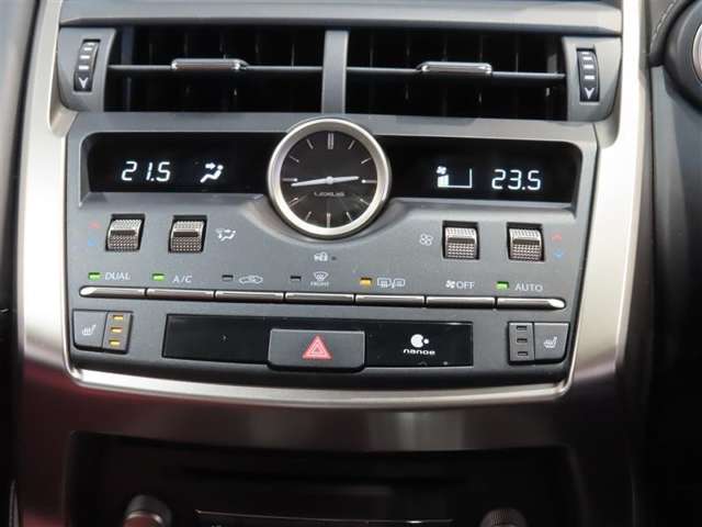 Lexus NX 9