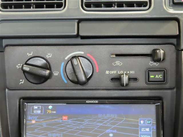 Toyota Hilux 11