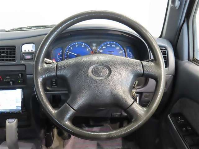Toyota Hilux 7