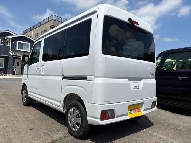 Daihatsu Hijet Cargo 11