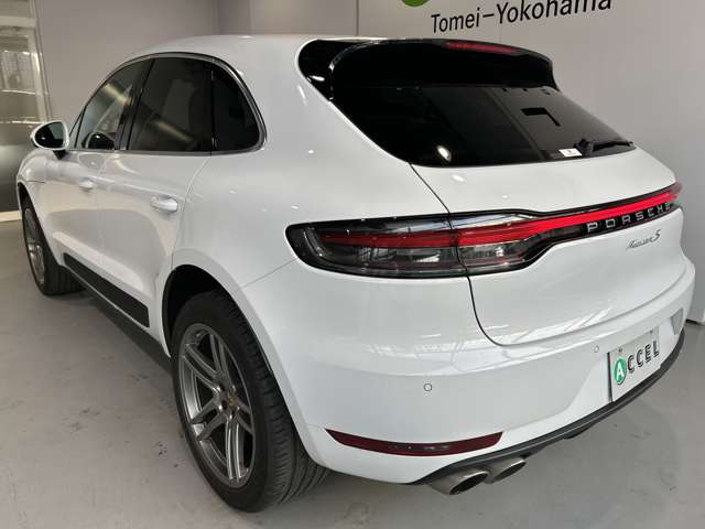 Porsche Macan 2