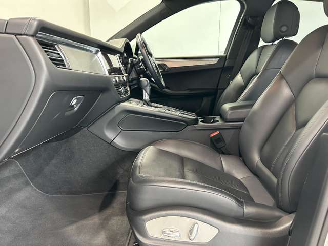 Porsche Macan 6