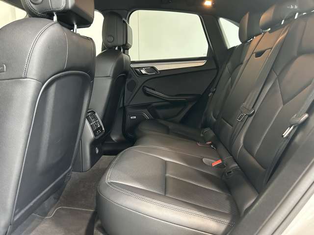Porsche Macan 7