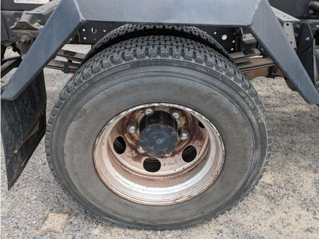 Mitsubishi Fuso Canter 11