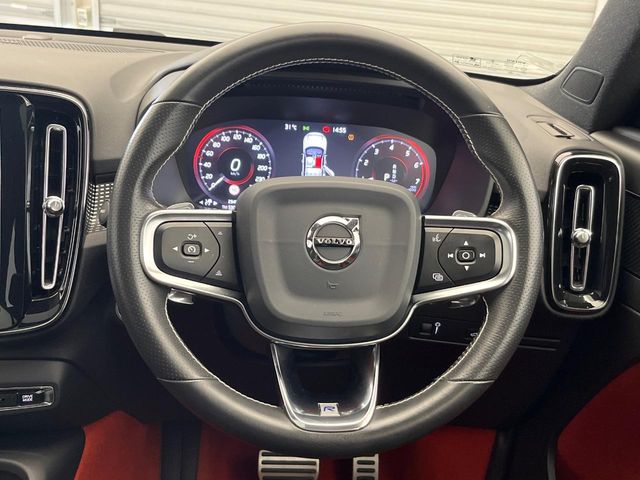 Volvo XC40 11