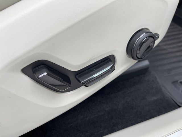 Volvo XC60 9