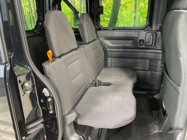 Honda N-VAN 9