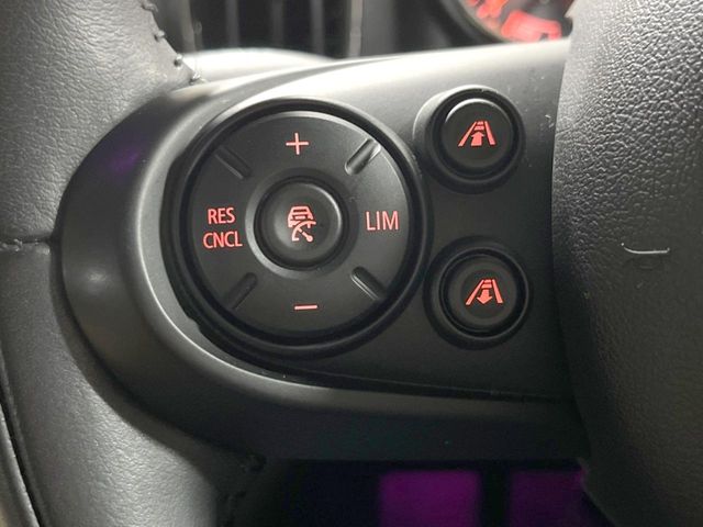 MINI Crossover 5