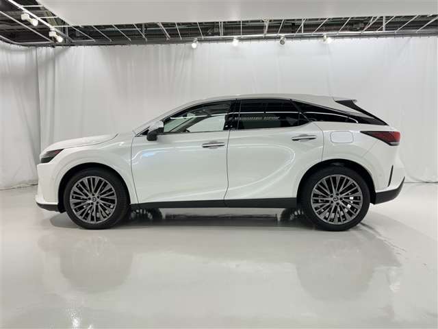 Lexus RX 4