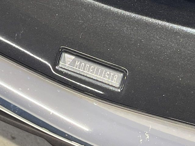 Toyota Alphard 3