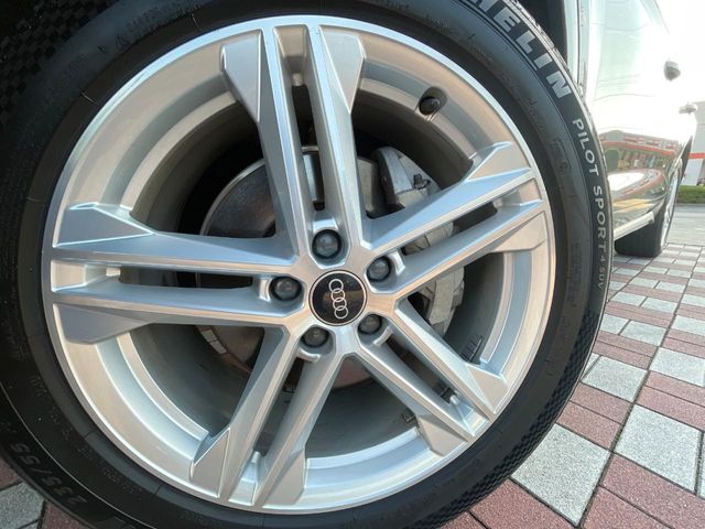 Audi Q5 12