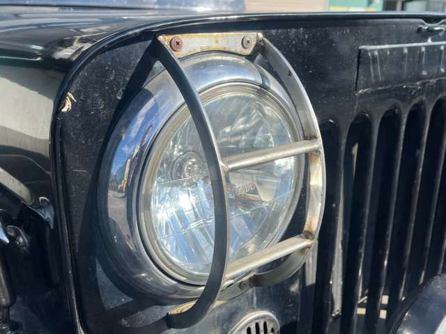 Mitsubishi Jeep 11