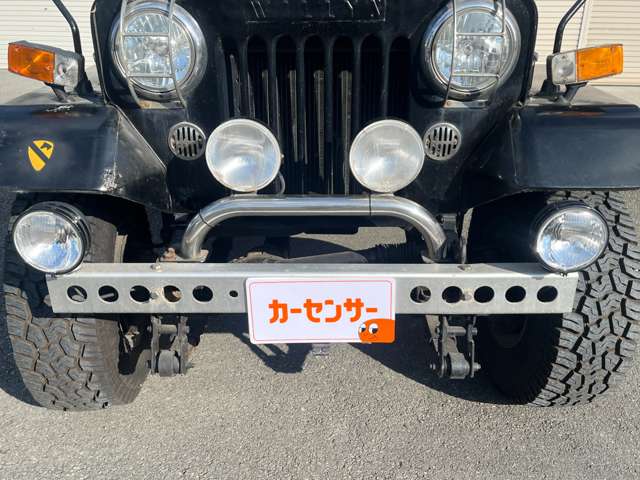 Mitsubishi Jeep 8
