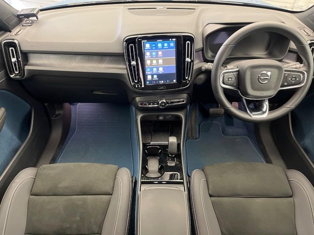 Volvo C40 2