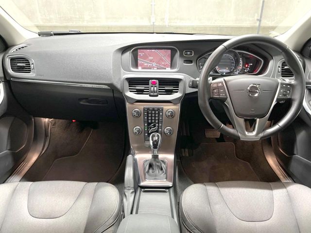 Volvo V40 Cross Country 2