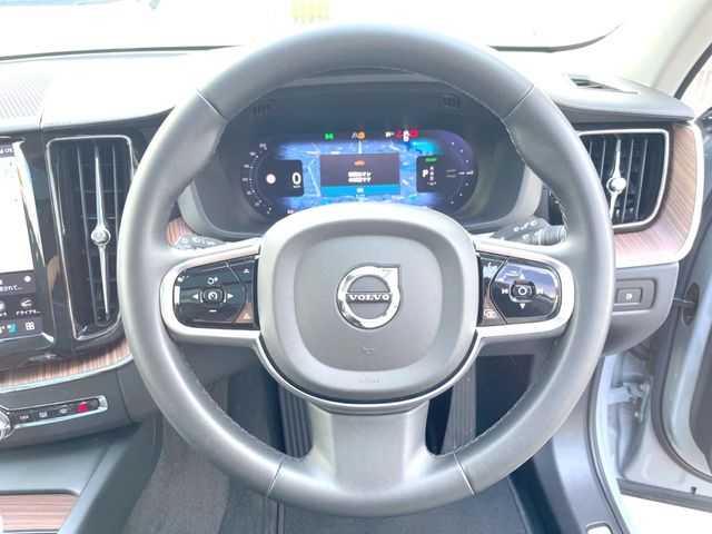 Volvo XC60 11