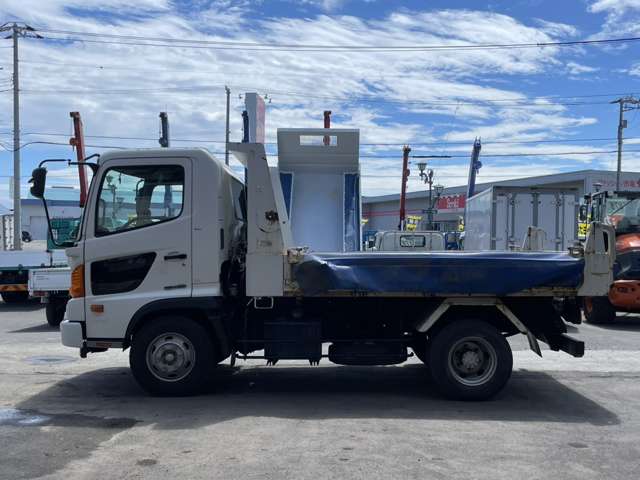 Hino Ranger 12