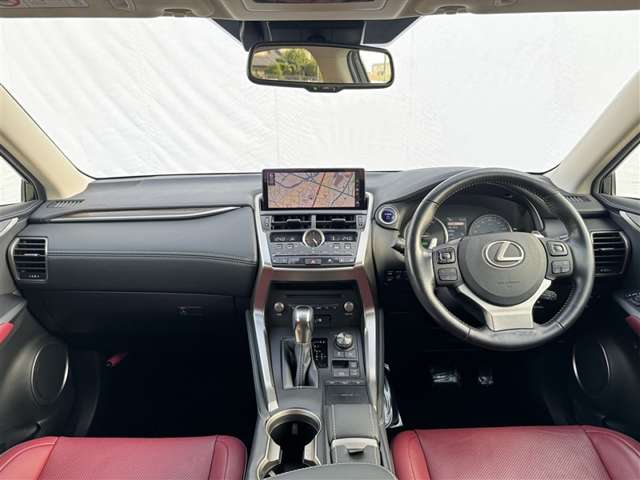 Lexus NX 3