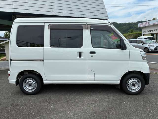 Daihatsu Hijet Cargo 5