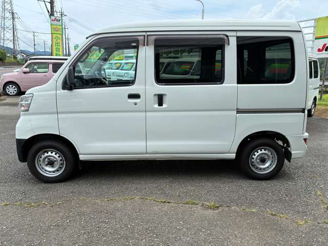 Daihatsu Hijet Cargo 6