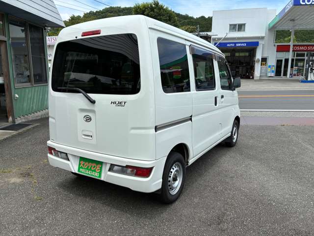 Daihatsu Hijet Cargo 7