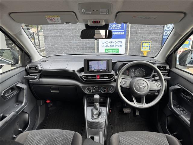 Daihatsu Rocky 3