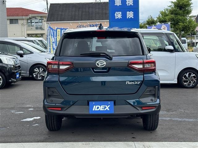 Daihatsu Rocky 5