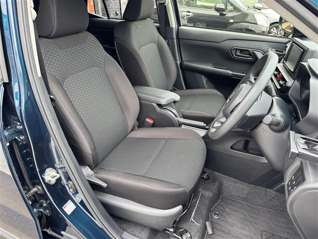 Daihatsu Rocky 6