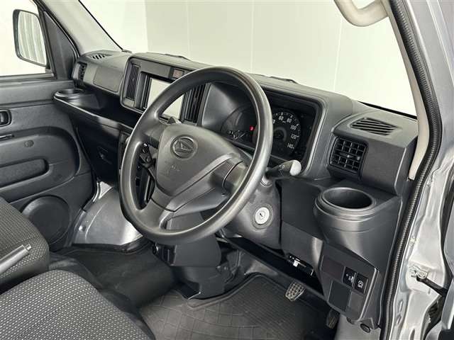 Daihatsu Hijet Cargo 10