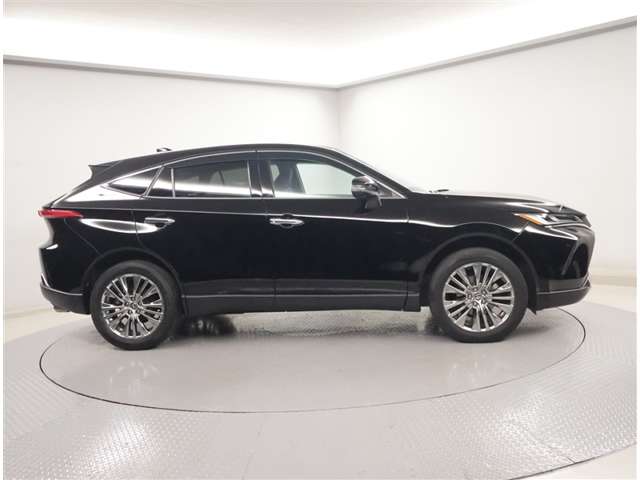 Toyota Harrier 2