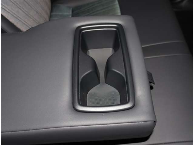 Toyota Harrier 10