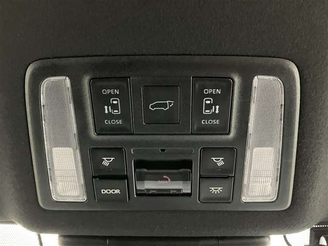 Toyota Noah 6
