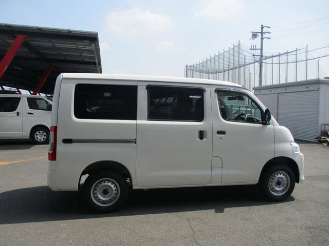 Toyota Town Ace Van 9