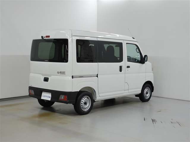Daihatsu Hijet Cargo 5