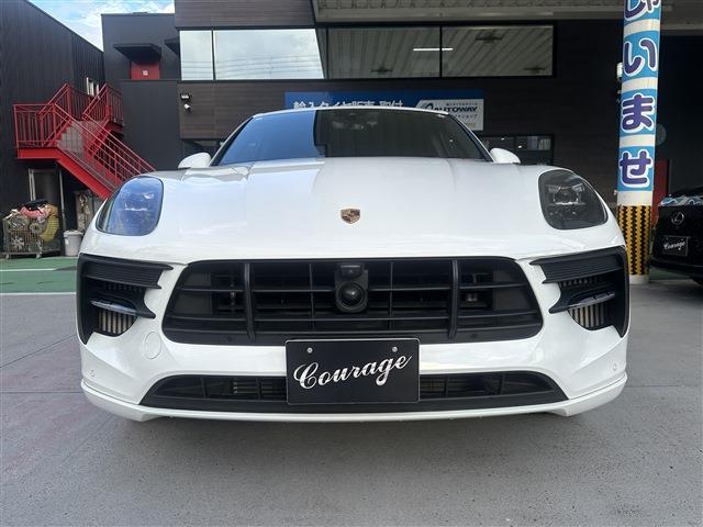 Porsche Macan 6