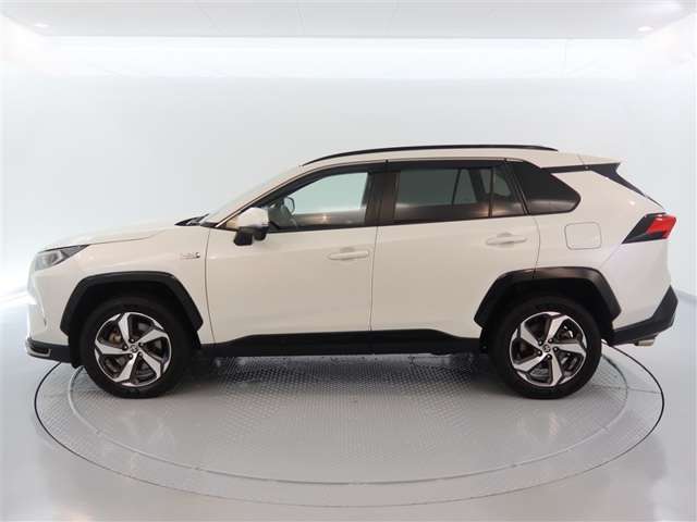 Toyota RAV4 PHV 3
